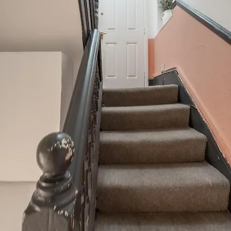 West Flat With Balcony * London