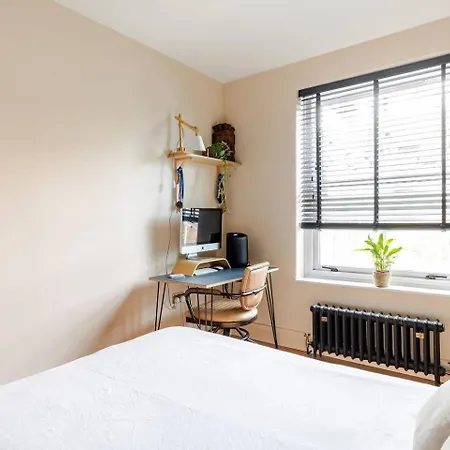 Apartment Two Bedroom Flat In Stoke Newington