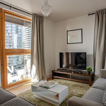 Luxury Cosy With Stunning Skyline Views! Apartment