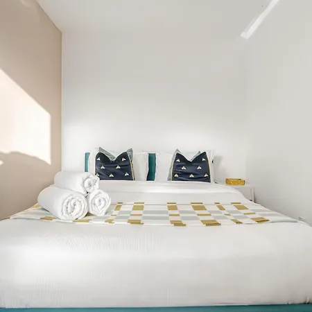 Stylish Modern By Livestay Short Lets & Serviced Nw6 *