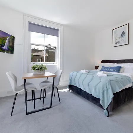 Apartment By Valiance *