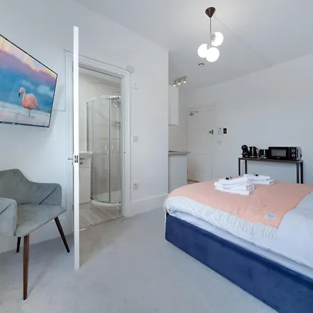 Apartment By Valiance *