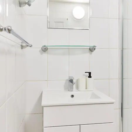 Hyde Park Terraced - Free Parking Apartment London