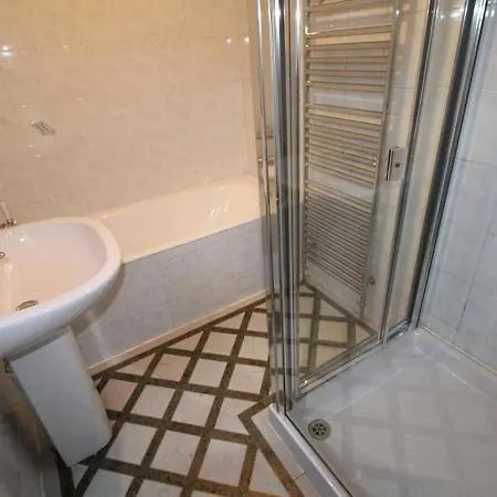 Lodge The Heathrow London Uk Harmondsworth