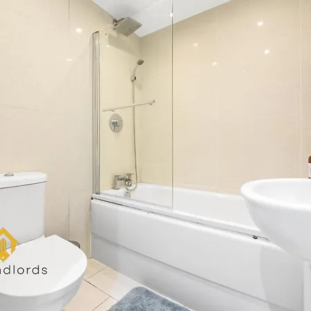 Apartment Exclusive 2bed 2bath Flat In Swiss