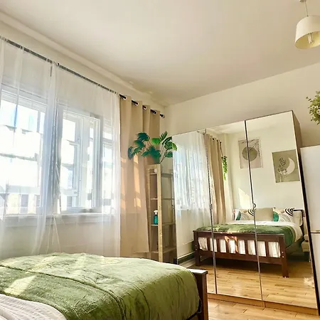 Cozy In Apartment