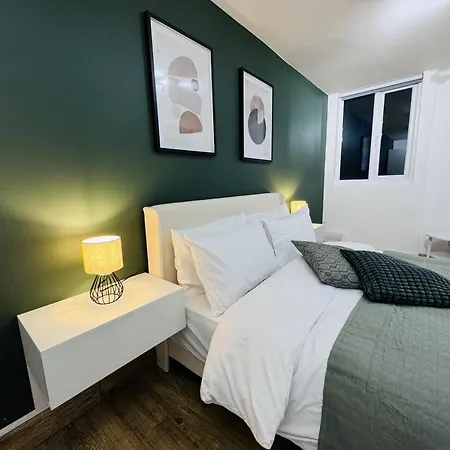 The Edge Ft5 Apartment *