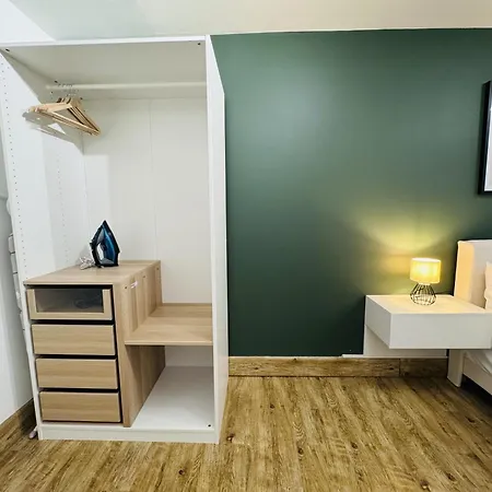 The Edge Ft5 Apartment