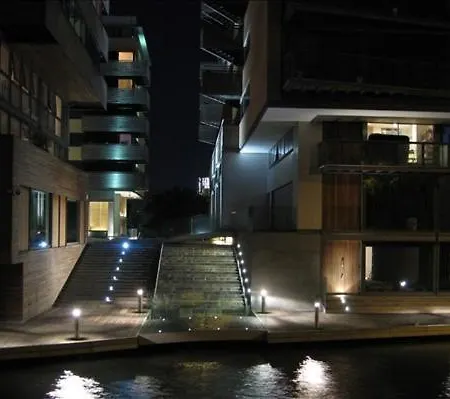 Apartment 19 London