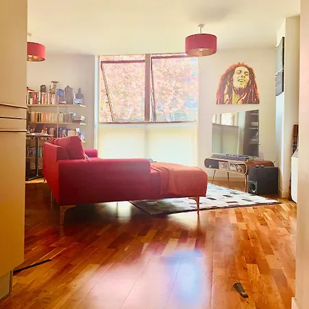19 Apartment London