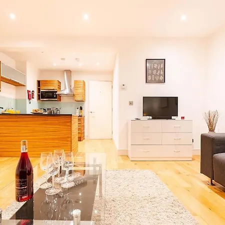 Apartment Bright & Modern One Bedroom Flat In Farringdon *