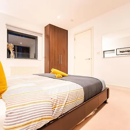 Bright & Modern One Bedroom Flat In Farringdon Apartment *