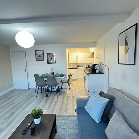 Apartment Brick Lane Lavish Suits London