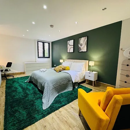 The Edge Ft4 Apartment London