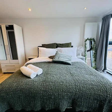 Ft6 Brick Lane Apartment London
