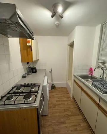 Modern 1 Bed Flat In London Apartment *