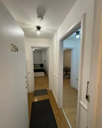 Modern 1 Bed Flat In London Apartment Ilford