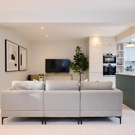 The Maida Hill Place - Homely 3bdr With Patio And Study Apartment London