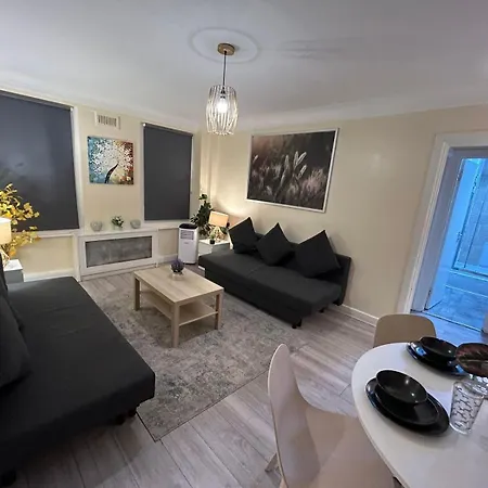 Apartment Park Lane Beautiful