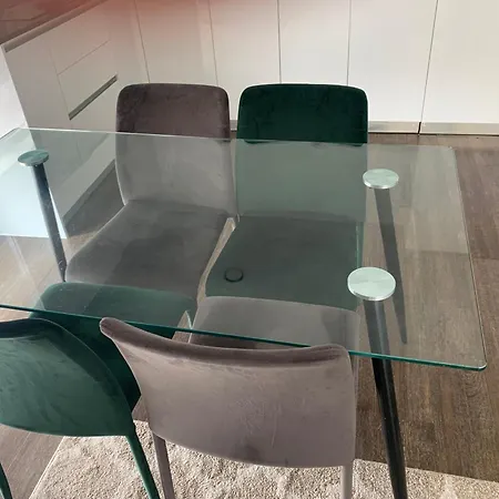 Apartment Grandeaur 2-bedrooom In Royal Asenal With Riverview London