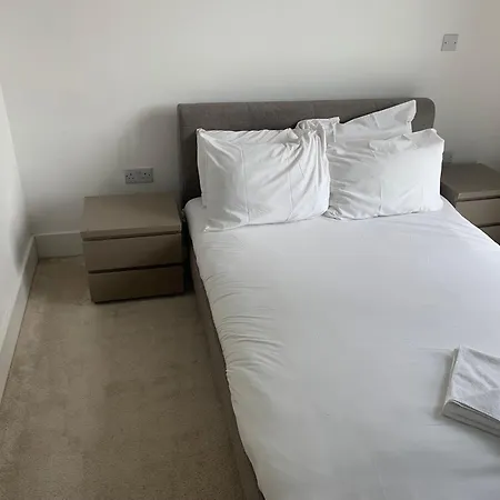 Grandeaur 2-bedrooom In Royal Asenal With Riverview * London