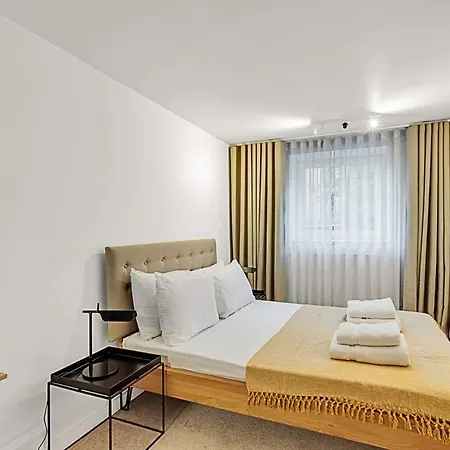 Apartment Relay Urban Charm Chelsea