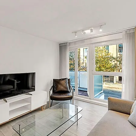 Relay Urban Charm Chelsea * London