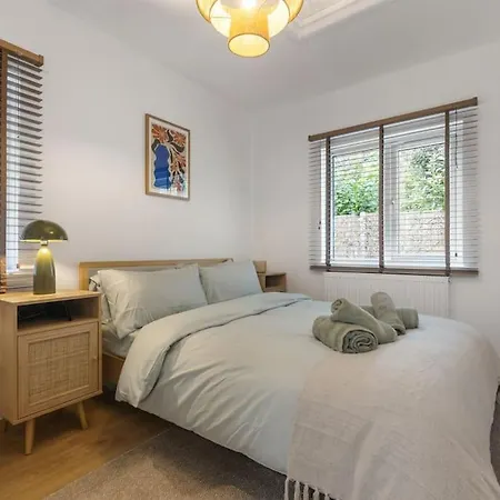 Apartment King's Cross Townhouse - Contemporary Garden Flat London