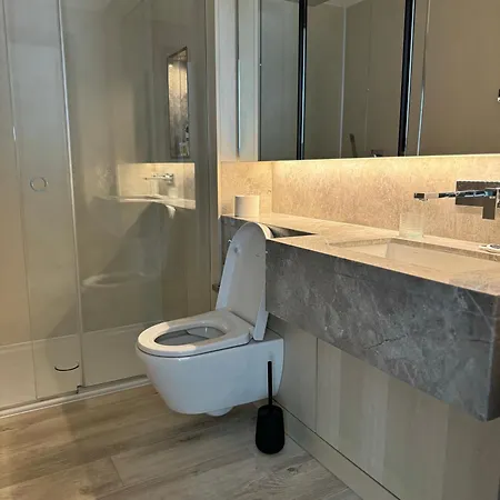 Apartment New 2 Bedroom, 2 Bathroom Flat In Fulham *