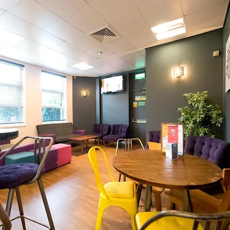 Yha Thameside Ostello