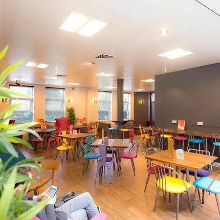 Yha Thameside * Londra