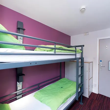 Yha Thameside