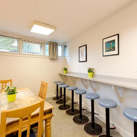 Yha Thameside Ostello