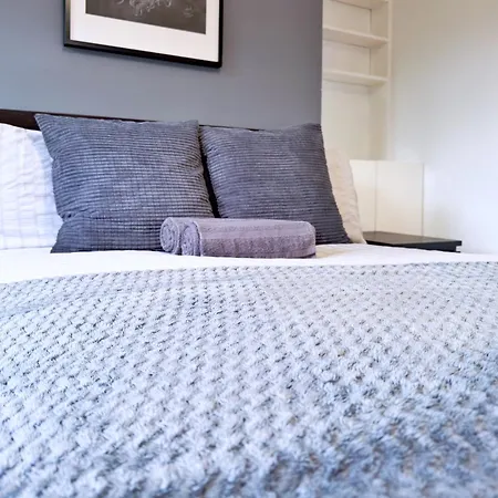 Liberty Stockwell Homestay