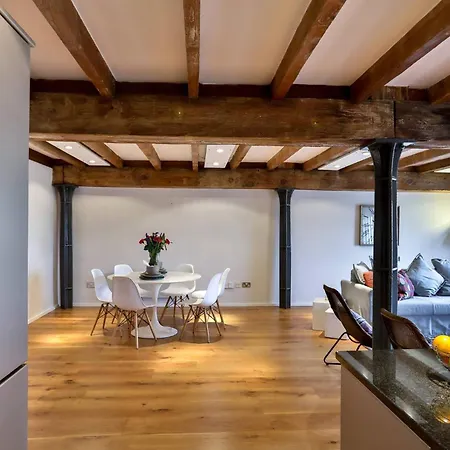Apartamento Wild Roses Serviced - Excel Warehouse 1