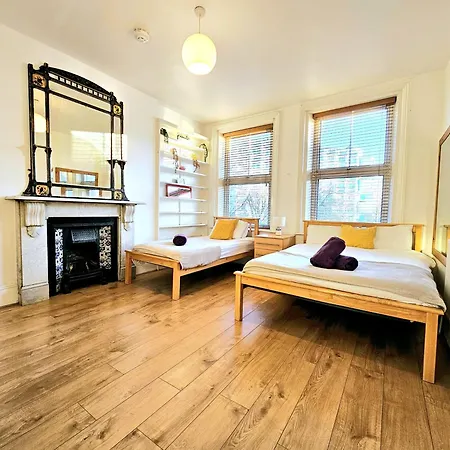 King's Cross & Angel Area, 4 Bedrooms With 7 Beds & Private Rooftop - Walk To St Pancras International Londres