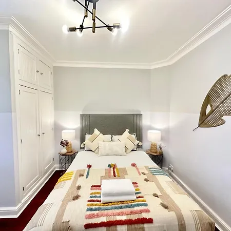 Hyde Park One Bedroom * London