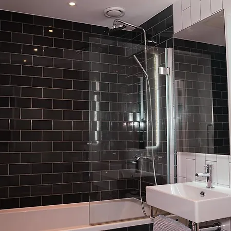 Charming 1br In