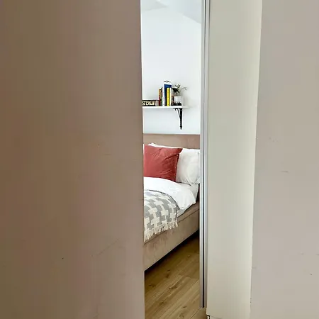 Flat In Victorian West Kensington Mansion * London