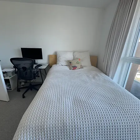 Sunfilled 2bd Hideaway By Victoria Park Apartment *