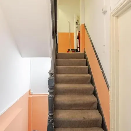 Balcony Flat In Victorian West Kensington Mansion Apartment