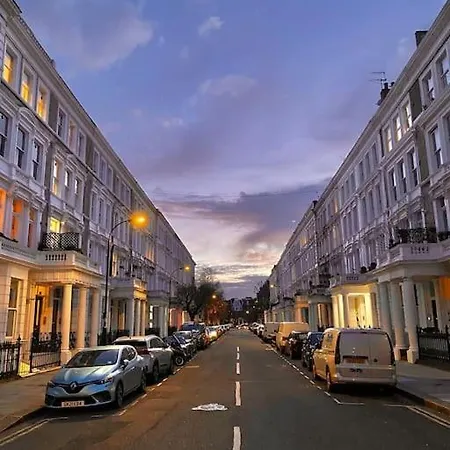 Flat In Victorian West Kensington Mansion With Balcony Apartment *