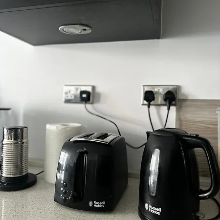 Apartment Entire Luxurious Flat In Beckton Excel Netflix & Free Wifi