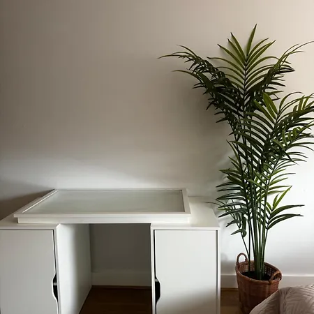 Entire Luxurious Flat In Beckton Excel Netflix & Free Wifi Apartment