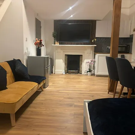 Zee Homes W6 Appartement Londen