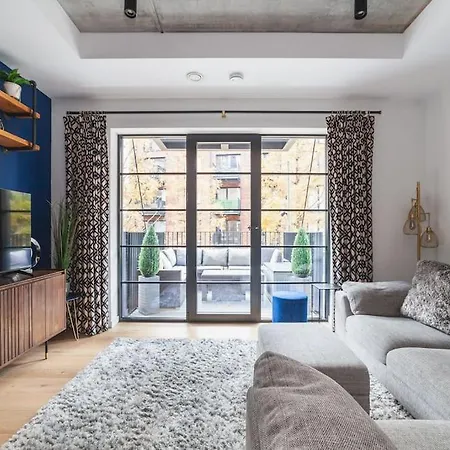 New Luxury 2 Bed * London