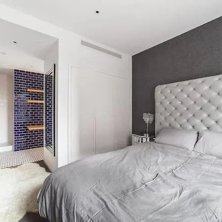New Luxury 2 Bed