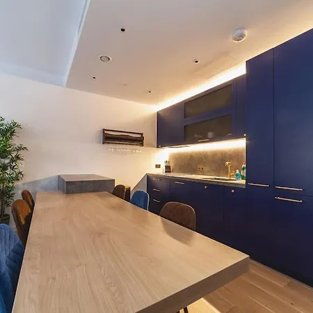 New Luxury 2 Bed * London