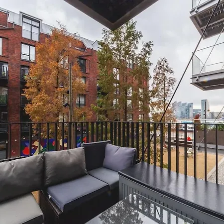 New Luxury 2 Bed Apartment