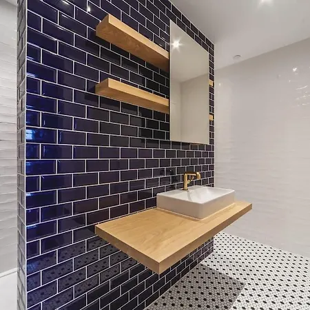 New Luxury 2 Bed